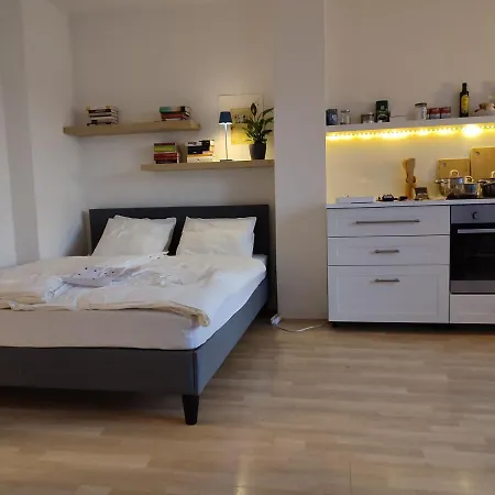 Apartman Mit Terrasse In Zentraler Lage